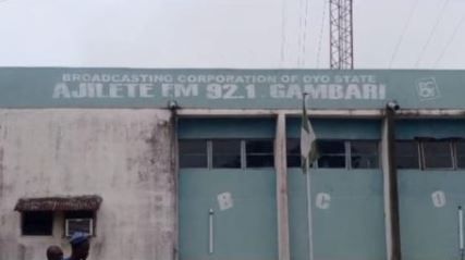 Armed Robbers Raid FM Radio Station, Cart Away Equipment